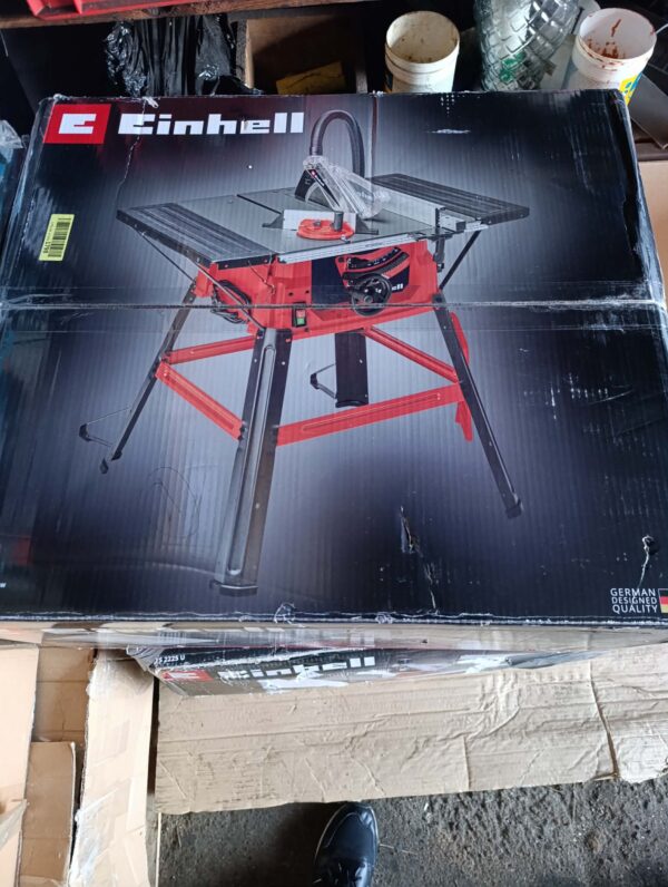 Einhell Przecinarka do drewna TC-TS 2025/2 U 2000W 250 mm to wydajna pilarka stołowa z mocnym silnikiem i precyzyjną regulacją cięcia.